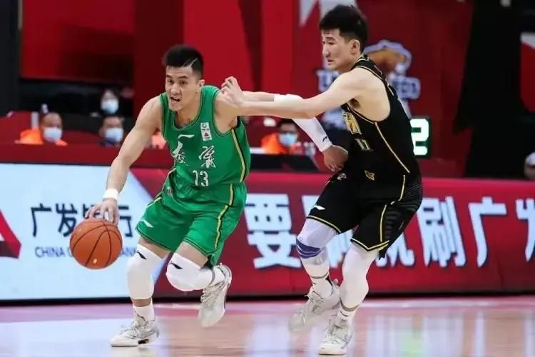 公牛（12-17）：德罗赞27分7板9助、帕威15分3板2助、武切维奇13分10板、卡鲁索15分6板2助、怀特17分7板5助、道苏姆14分2断2帽、杰旺-卡特10分、德拉蒙德11分7板。